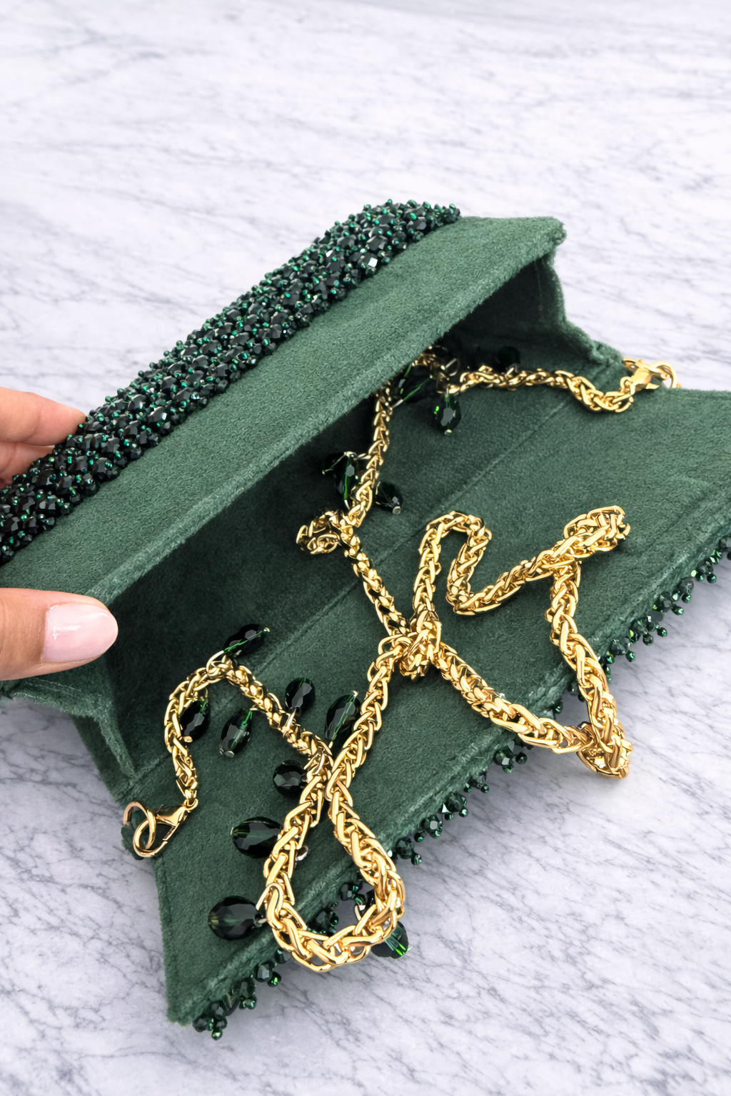 Emerald Luxe Crystal Clutch – Green Evening Bag
