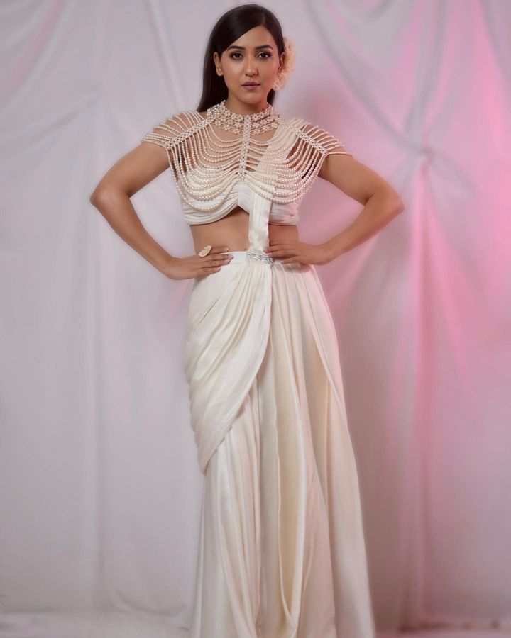 Opulent Pearl Drift Neck Cape