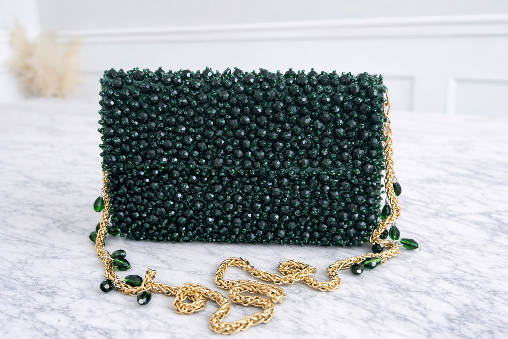 Emerald Luxe Crystal Clutch – Green Evening Bag
