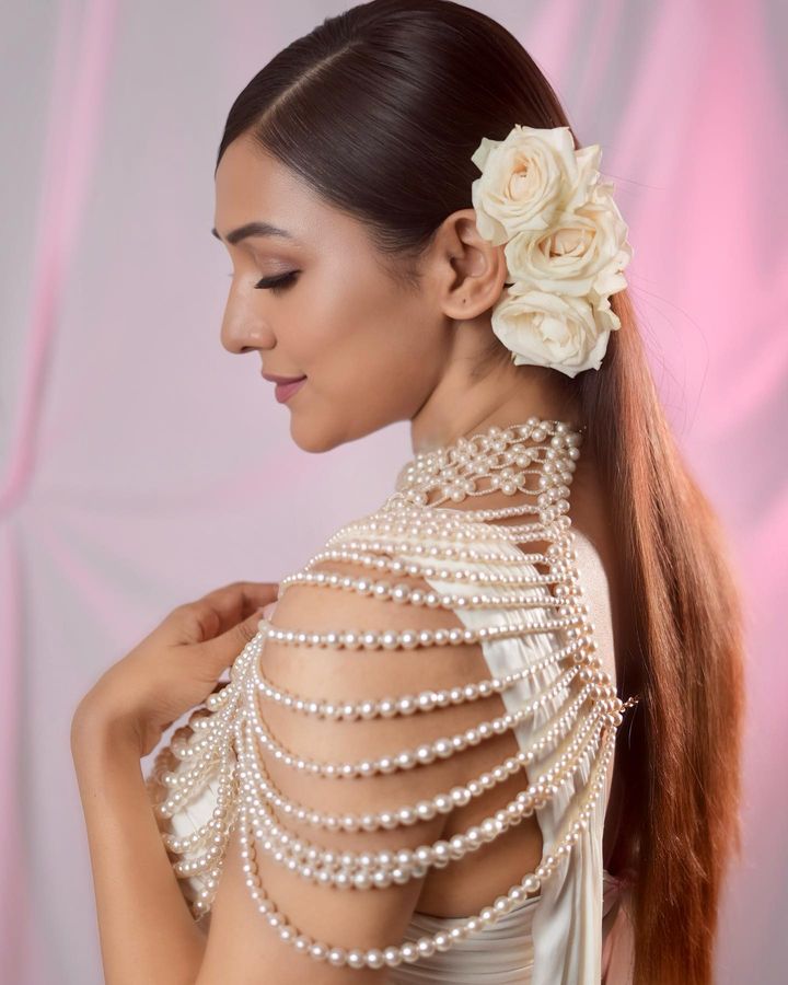 Opulent Pearl Drift Neck Cape