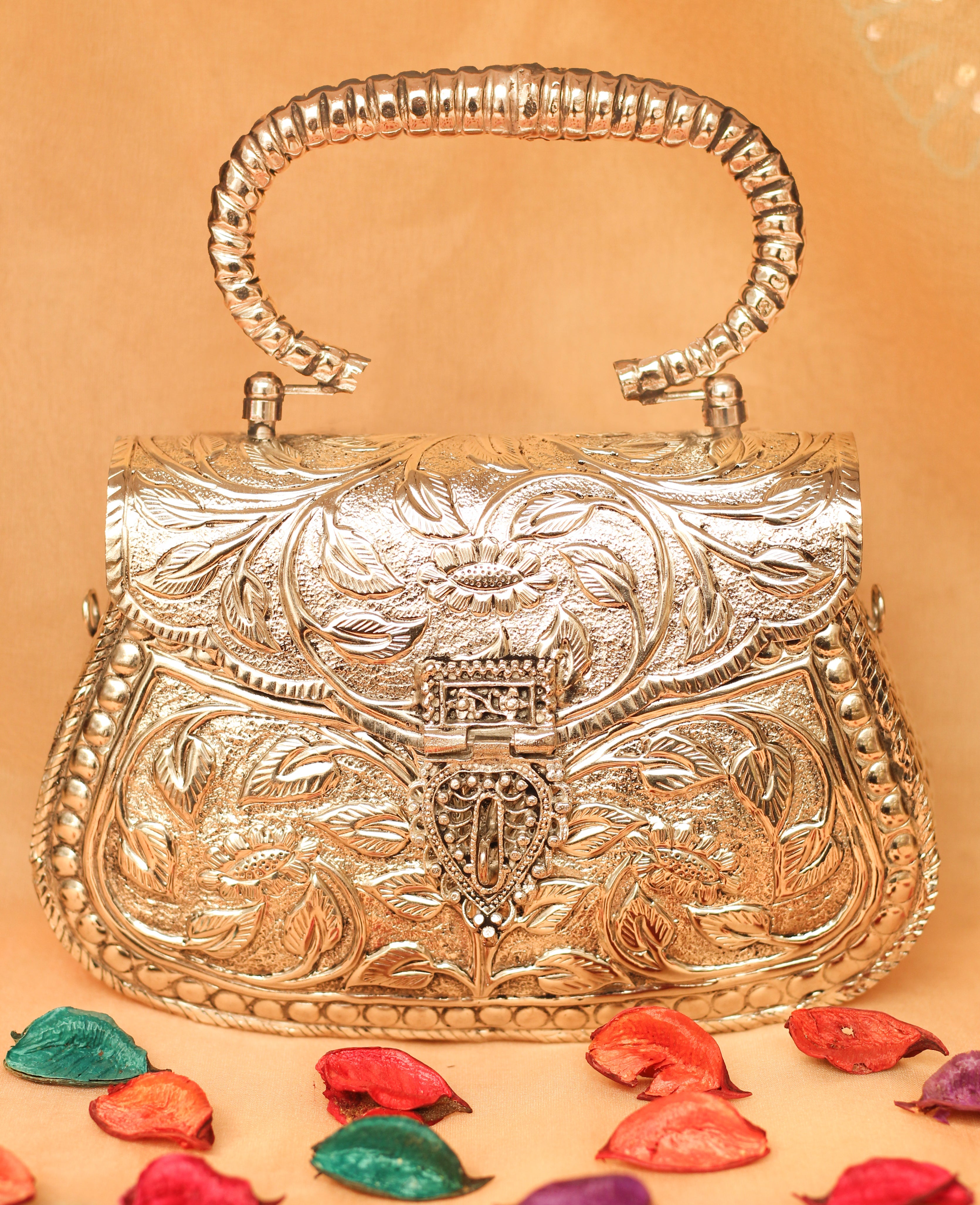 HOORVI Silver Clutch