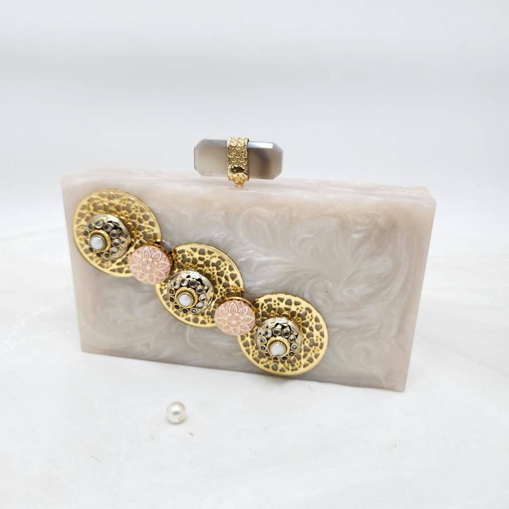 HERA Clutch