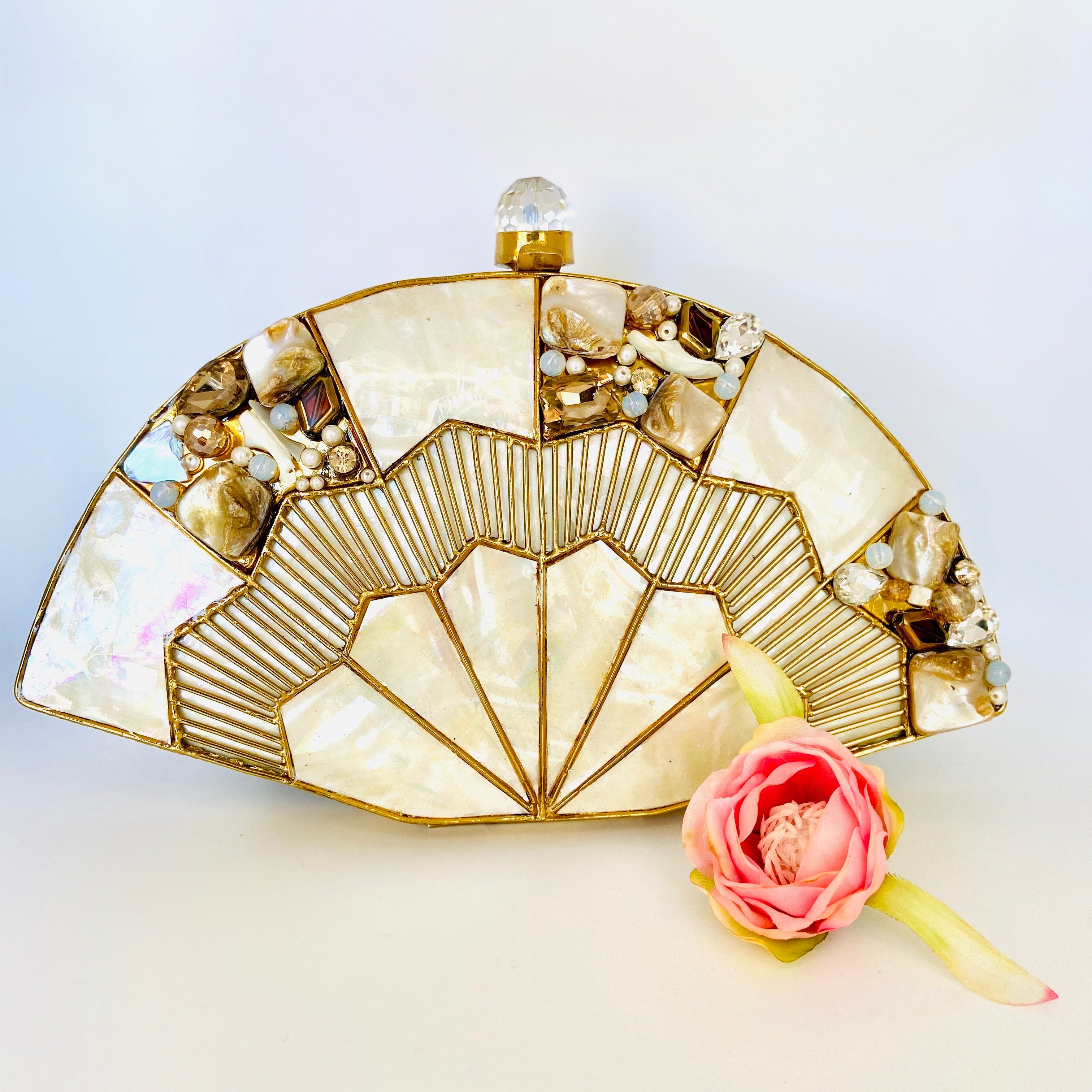 DAISY- Gold